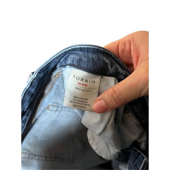 Torrid Jeans Shorts - Picture 6 of 6
